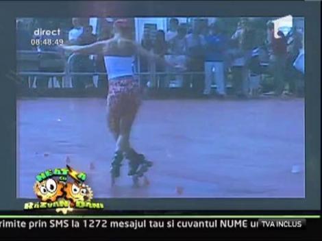 Spectacol pe patine cu rotile