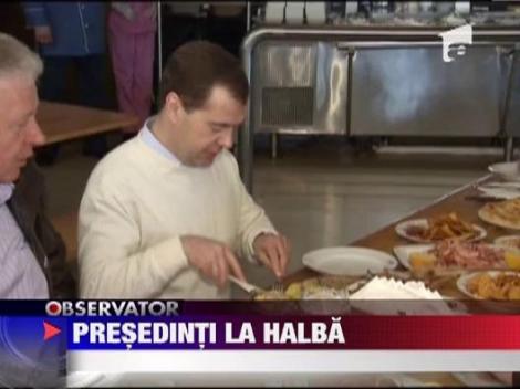 Cei mai puternici oameni din Rusia s-au racorit la un local din Moscova