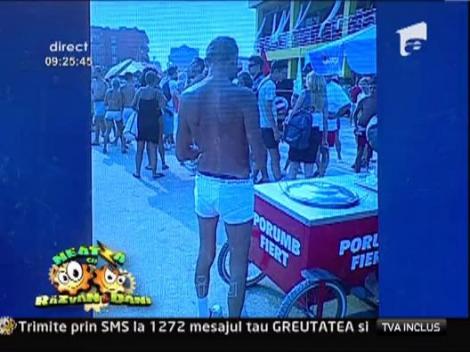 A vandut porumb cu chilotii invers