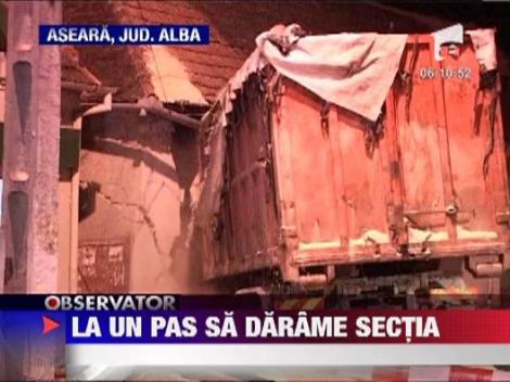 La un pas sa darame sectia de politie