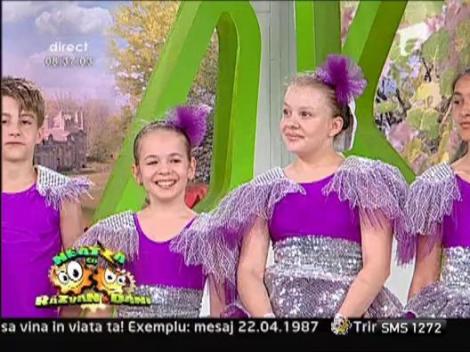 Trupa Dinamic de la Palatul National al Copiilor, la Neatza