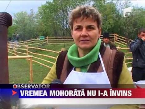 Vremea mohorata nu i-a invins pe turistii aflati la munte