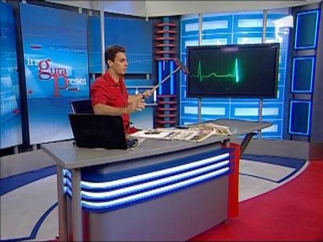 Mircea Badea isi opreste bataile inimii cu matura