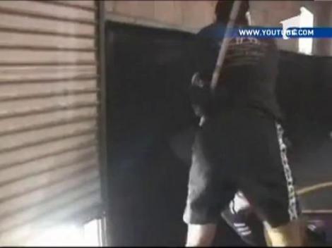 Imagini socante cu unul dintre cele mai violente sporturi: "Stick fight"