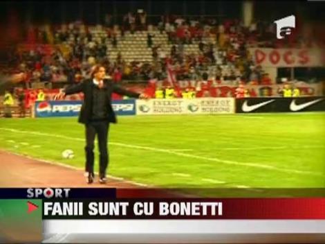 Fanii lui Dinamo sunt cu Bonetti