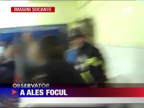 Un barbat din Petrila si-a dat foc intr-o sectie de votare