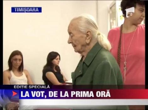 Romanii au iesit la vot!
