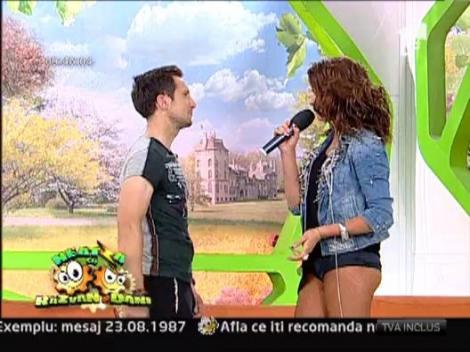 Raluka si DJ Laura au venit in platoul de la "Neatza"