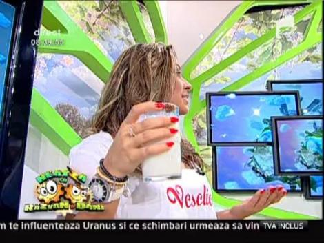 Roxana Vancea asa cum nu ati vazut-o niciodata... cu mustata