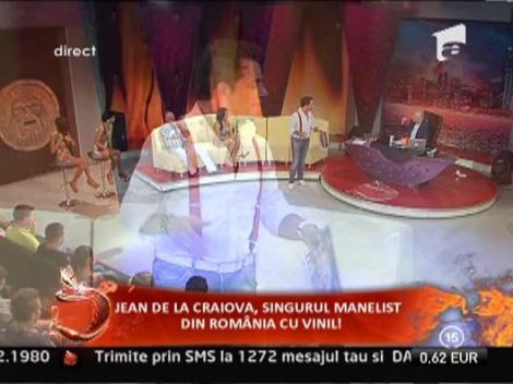 Jean de la Craiova purta pantalonii legati cu sarma