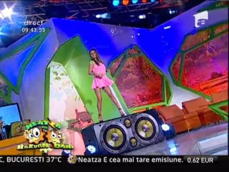 Nick Kamarera feat. Alinka - Nada mas (Pego, pego)