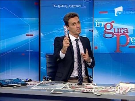 Mircea Badea: “Cine a facut subiectele la Evaluarea Nationala 2012 nu sta bine cu capul!”