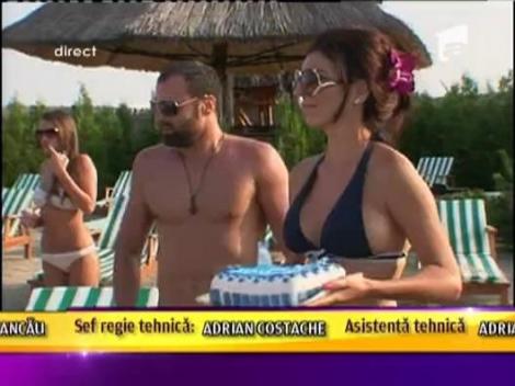 Fizz isi deshide piscina de fite