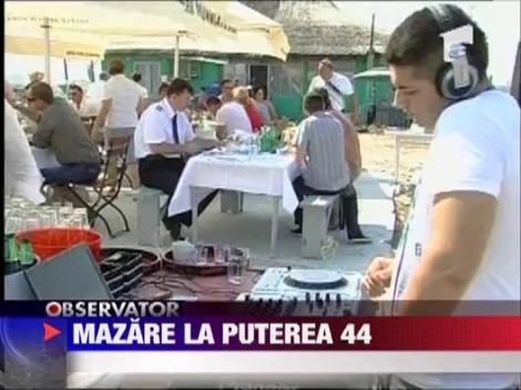 Un camion cu 30 de femei! Cadou de ziua lui Radu Mazare!