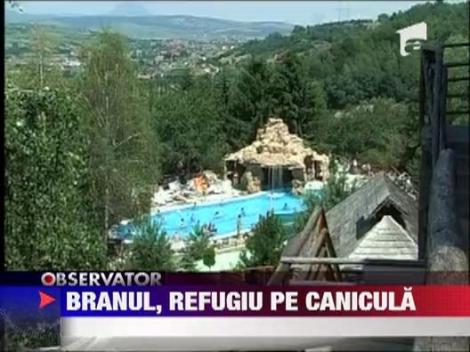 Mii de turisti au fugit de caldura din orase, la munte