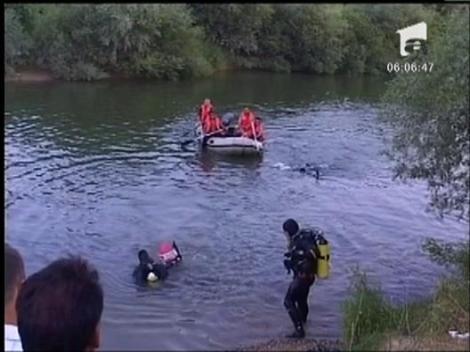 Trei oameni s-au inecat in apele Crisului Negru