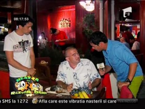 Vezi cum s-a descurcat Duta la munca de ospatar pe terase!