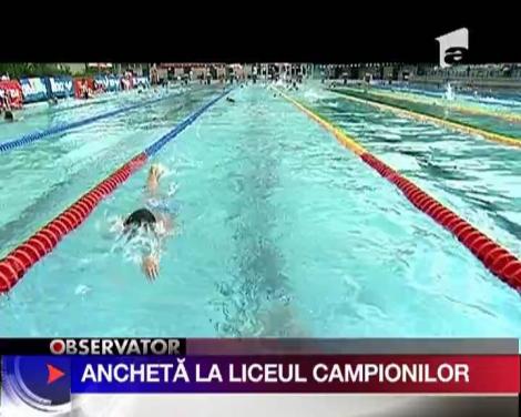 O fosta campioana la inot isi baga antrenorul la apa