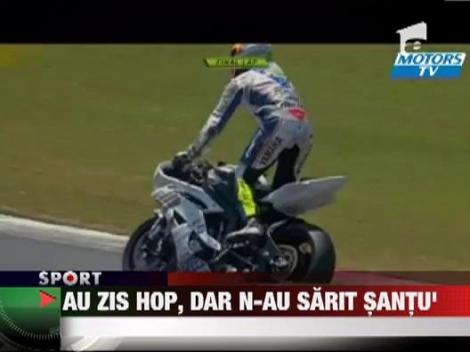 Vezi aici cum un motociclist italian a ajuns de rasul lumii!