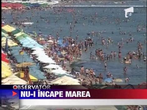 Peste 100.000 de turisti pe litoralul romanesc!