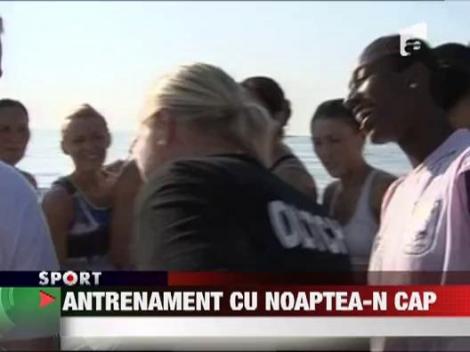 Antrenorul lui Oltchim si-a scos fetele la antrenament pe plaja