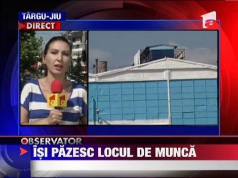 Zeci de angajati ai Alro Slatina pazesc hala de prelucrare a aluminiului de teama sa nu fie inchisa