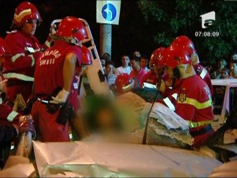 Incarcerat in propria masina, dupa ce a pierdut controlul volanului