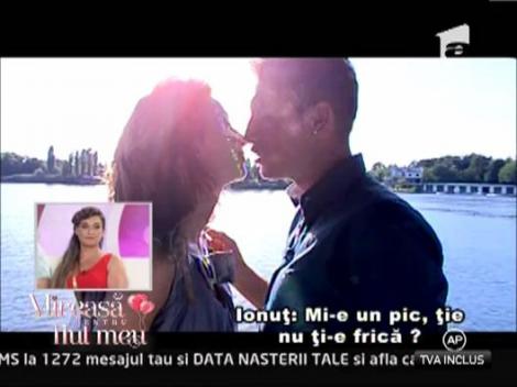 Ionut i-a cerut mana Monicai!