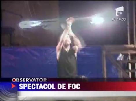 Spectacol de foc in cetatea Rasnov