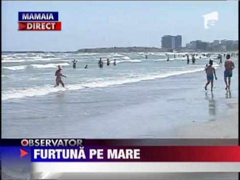 Steag rosu pe litoral! Valurile mari pot pune in pericol vietile turistilor