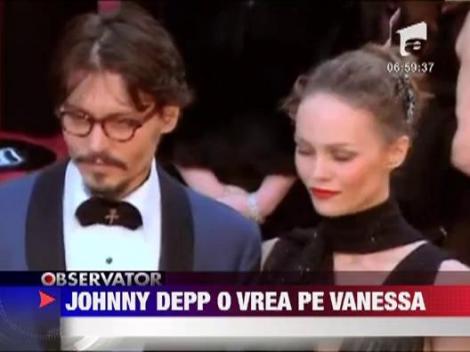 Johnny Depp o vrea inapoi pe Vanessa Paradis