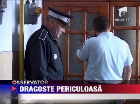 Botosani: O femeie parasita de sot a inceput sa arunce in strada tot ce i-a picat in mana din balconul apartamentului ei