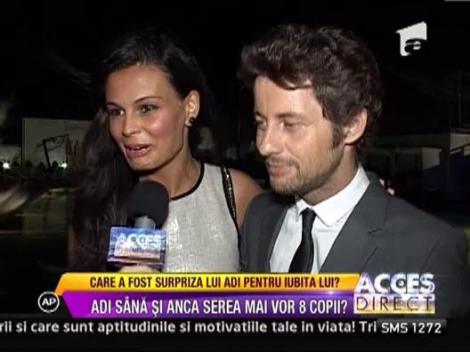 Adi Sina se pregateste de vacanta alaturi de iubita sa. Afla unde vor pleca cei doi!