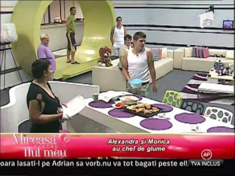 Monica si Alexandra au chef de glume