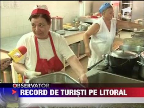 Record de turisti pe litoral