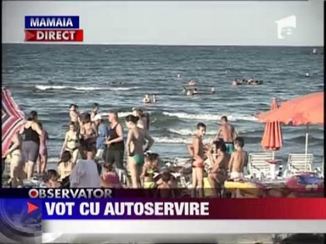 Cozi in slipi si in slapi la urnele de pe litoral