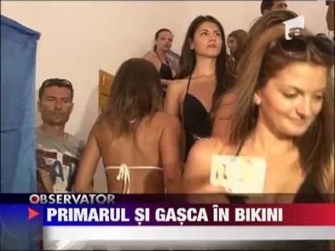 Radu Mazare a venit la vot escortat de 25 manechine in bikini