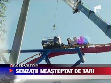 Panica la un parc de distractii din SUA!  Roller Coaster blocat la 45 de metri inaltime