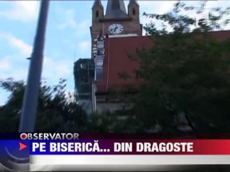 Bistrita: Un barbat a vrut sa se arunce de pe cupola bisericii, pentru ca l-a parasit iubita