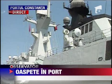 Fregata Yantai a Fortelor Aeriene Chineze, in Portul Constanta