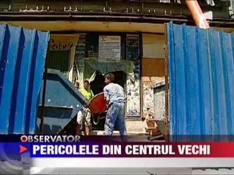 Pericolele din Centrul Vechi al Capitalei! Multe cladiri se pot prabusi in orice clipa