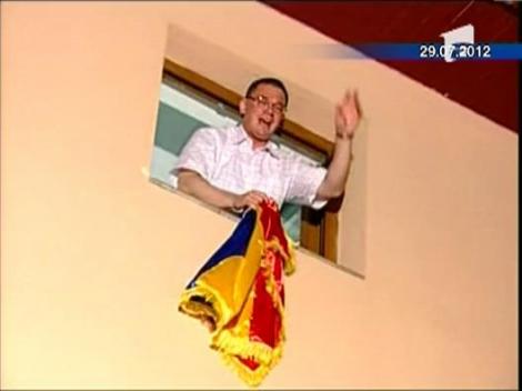 Momente penibile de la alegeri: Basescu vs. Geoana