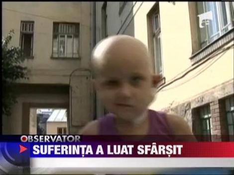 Copila de 4 ani operata din cauza unei tumori-gigant la cap a fost externata