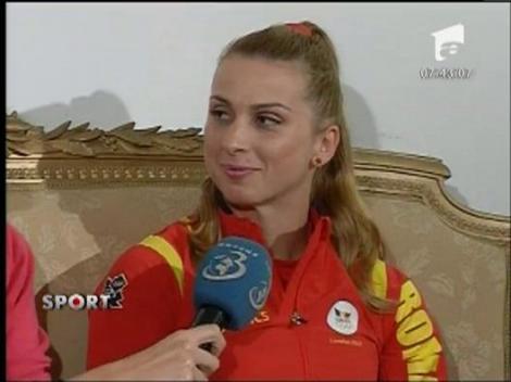 Alina Dumitru s-a renuit cu familia la Londra