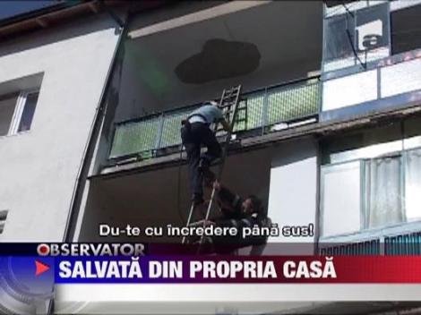 Dej: O batrana a ramas blocata in propriul apartament
