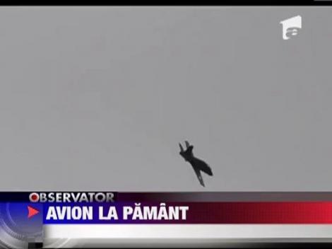 Un avion militar cu doi barbati la bord s-a prabusit la Craiova