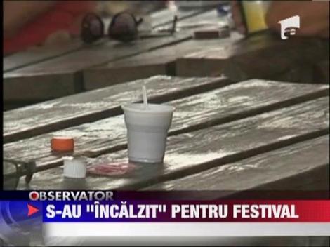 Petrecere silentioasa la "Peninsula"