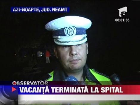 Neamt: Patru tineri au fost la un pas de moarte, dupa ce masina lor s-a izbit de un TIR