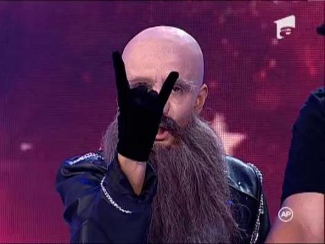 Daniela Gyorfi a renuntat la manele pentru a canta...muzica rock!