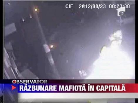 O masina de lux, incendiata in stil mafiot in apropierea fostului sediu al ambasadei SUA 